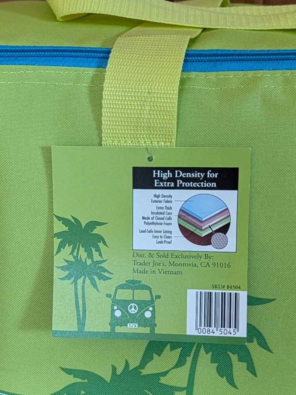Trader JoeS nwt insulated